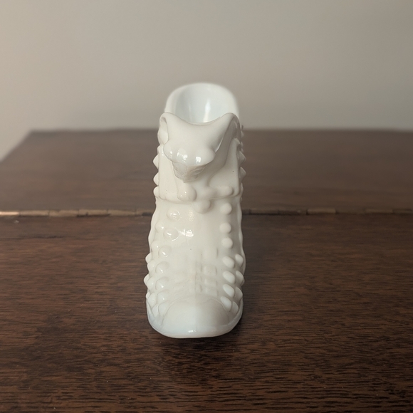 Vintage Fenton Milk Glass Hobnail Cat Head Slipper - White Glass Shoe Figurine - Picture 3 of 7